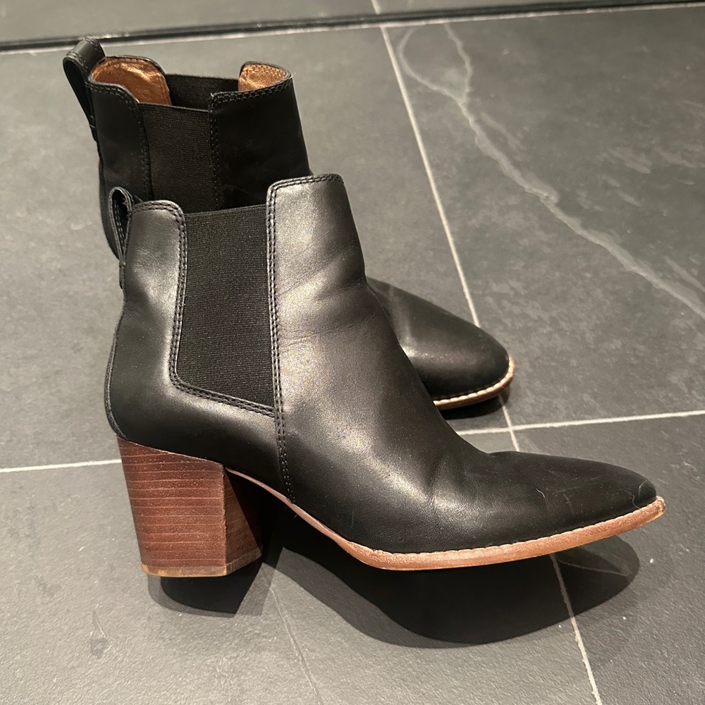 Madewell Black Chelsea Heeled Ankle Booties 8.5